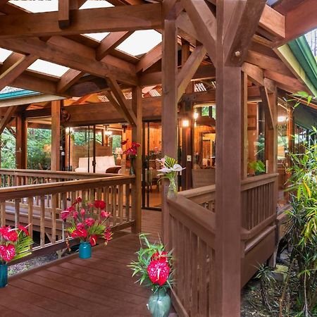 Volcano Village Lodge Екстериор снимка