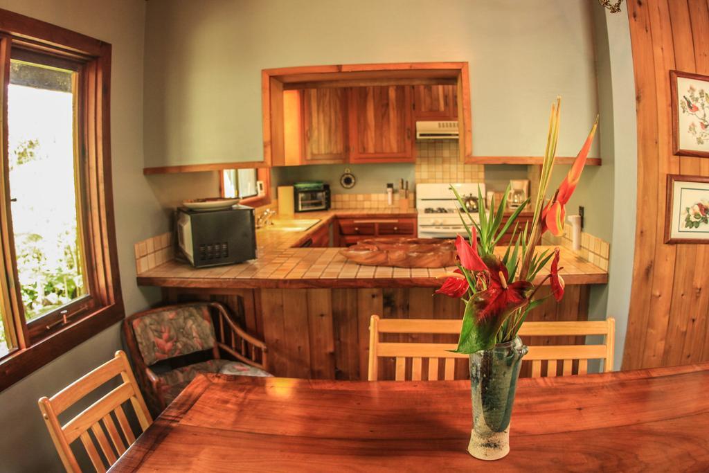 Volcano Village Lodge Стая снимка