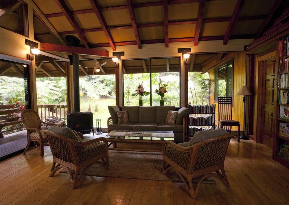 Volcano Village Lodge Екстериор снимка